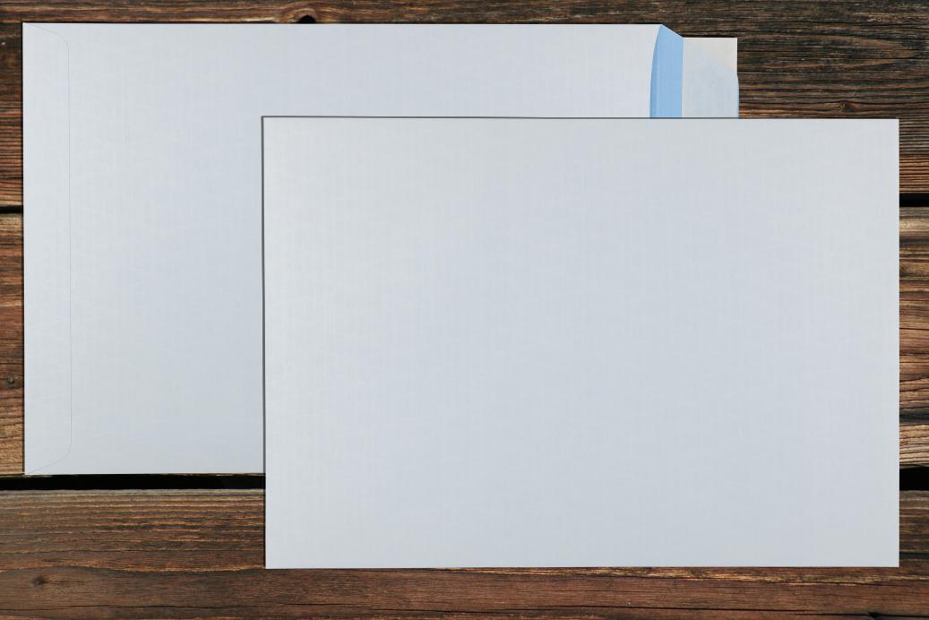 Versandtaschen B4 250x353 mm Haftklebend Weiß Fadenverstärkt 135 g/qm